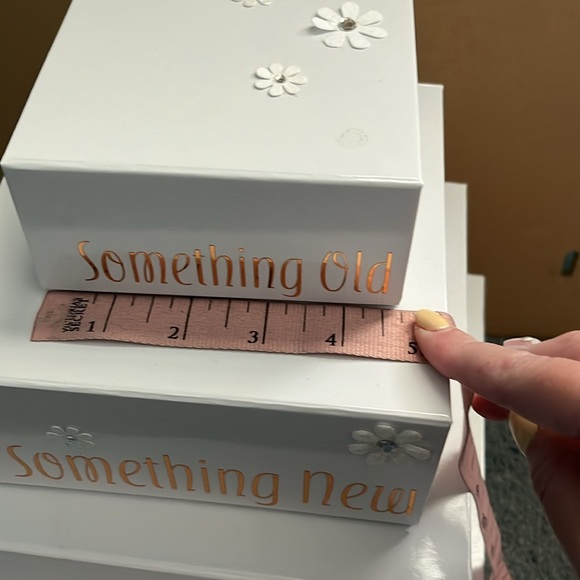 Bridal Shower Gift Box Tower - Picture 7 of 11